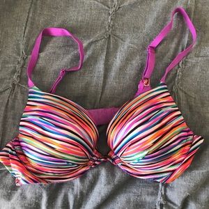 Victoria’s Secret plunge bra